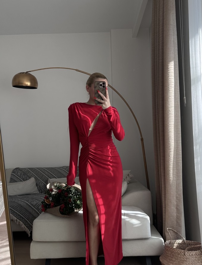 Kırmızı Dekolte Detaylı Elbise - ONZE
